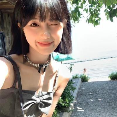 异形三角恋